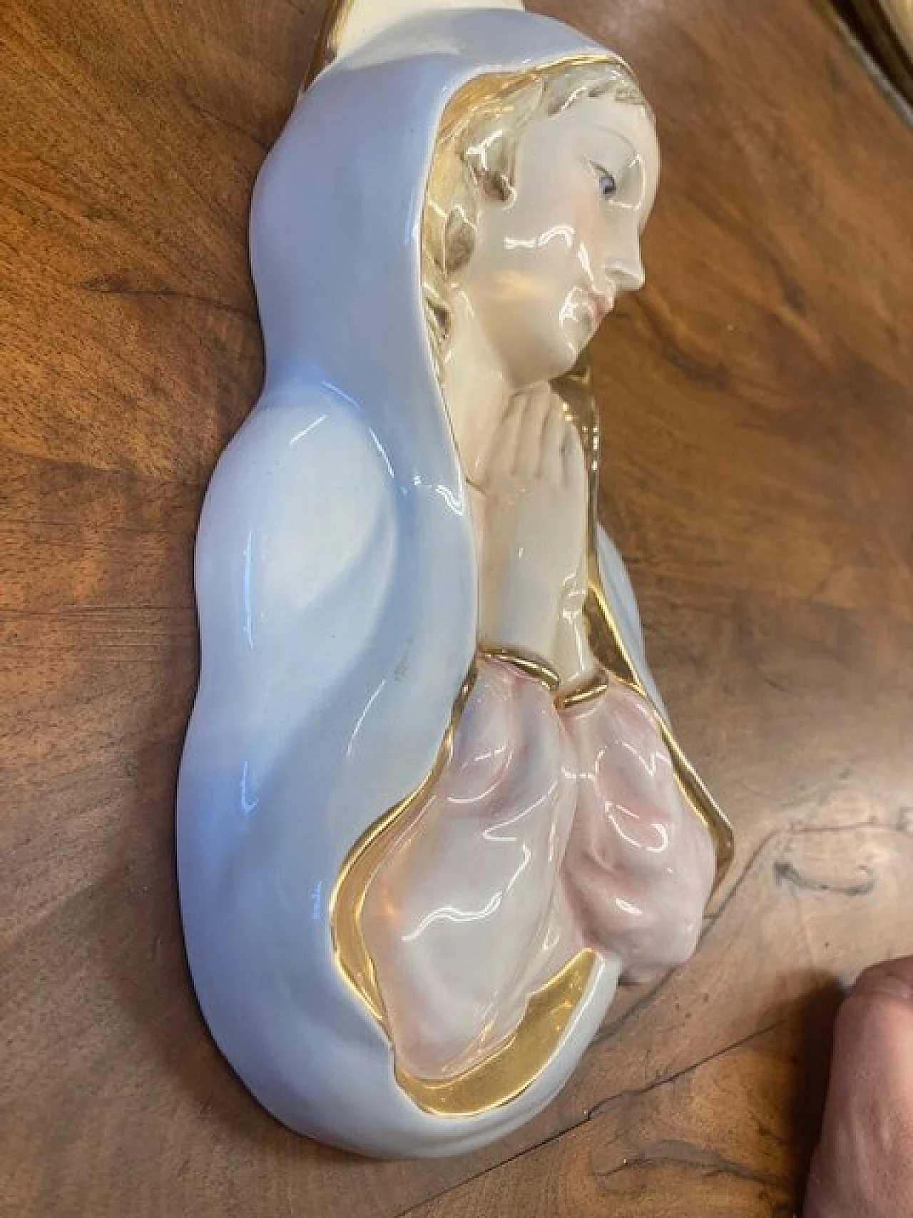 Ceramic Madonna with gold trim, 1950s 7