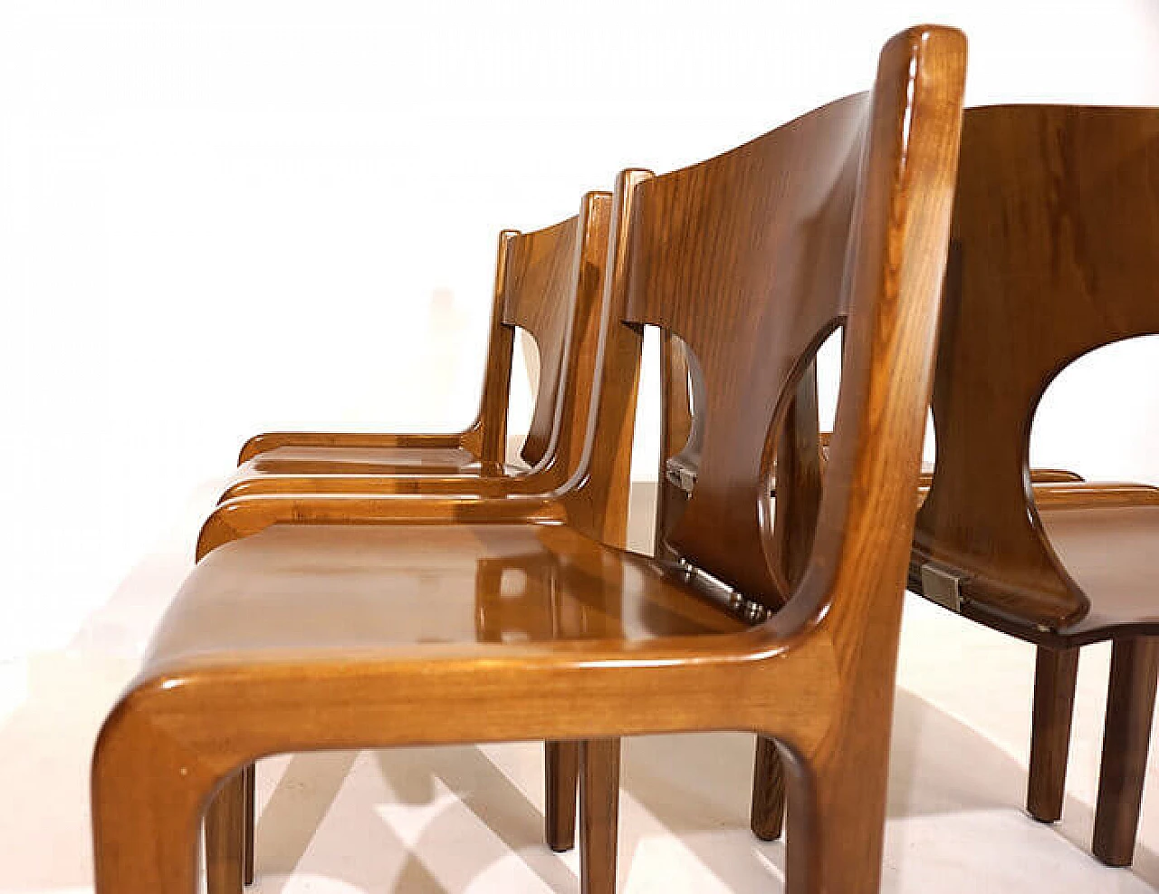 4 Pozzi dining chairs in wood by Augusto Savini, 1970s 8