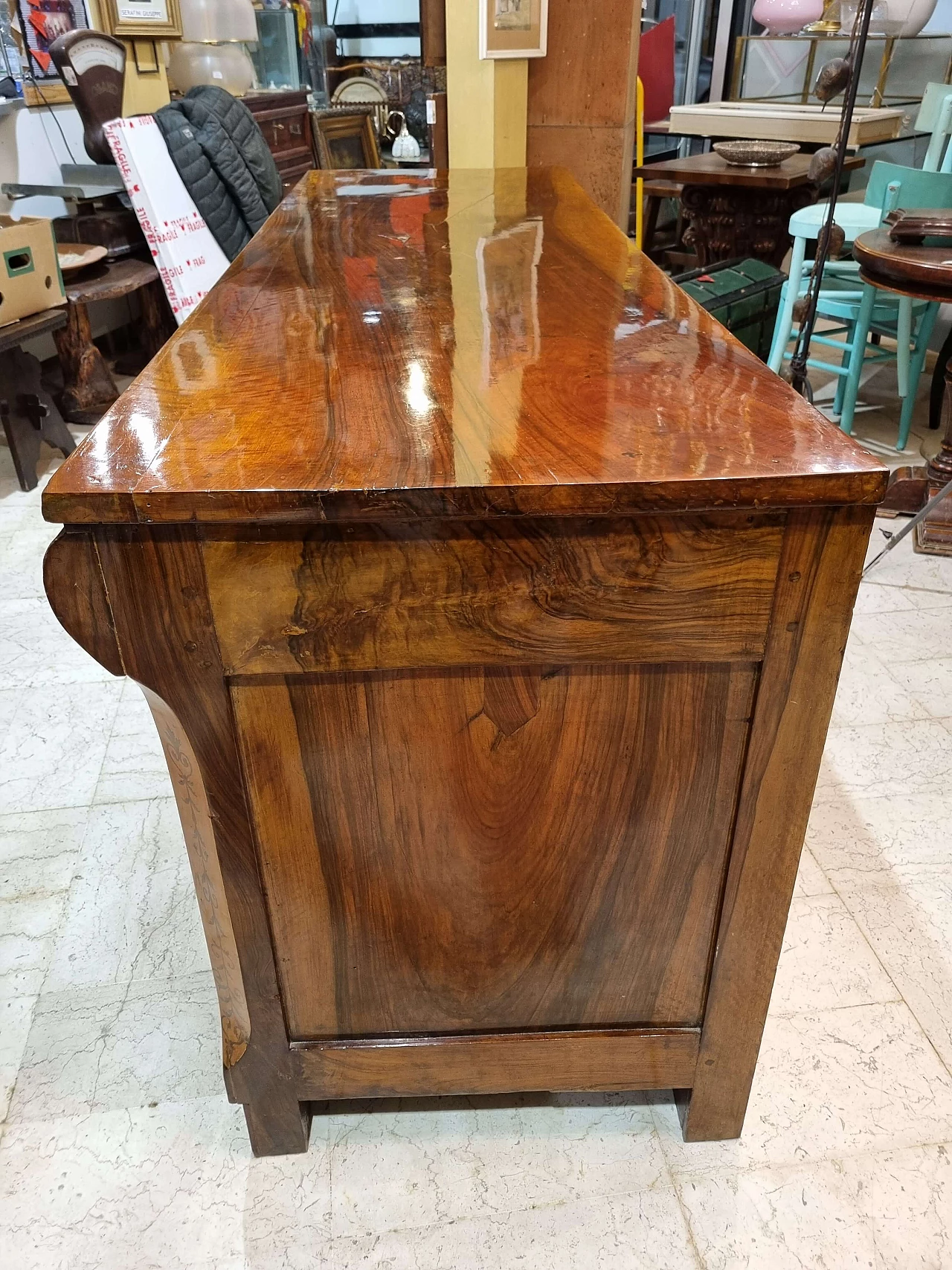 Credenza Carlo X in noce nazionale massello, inizio '800 15