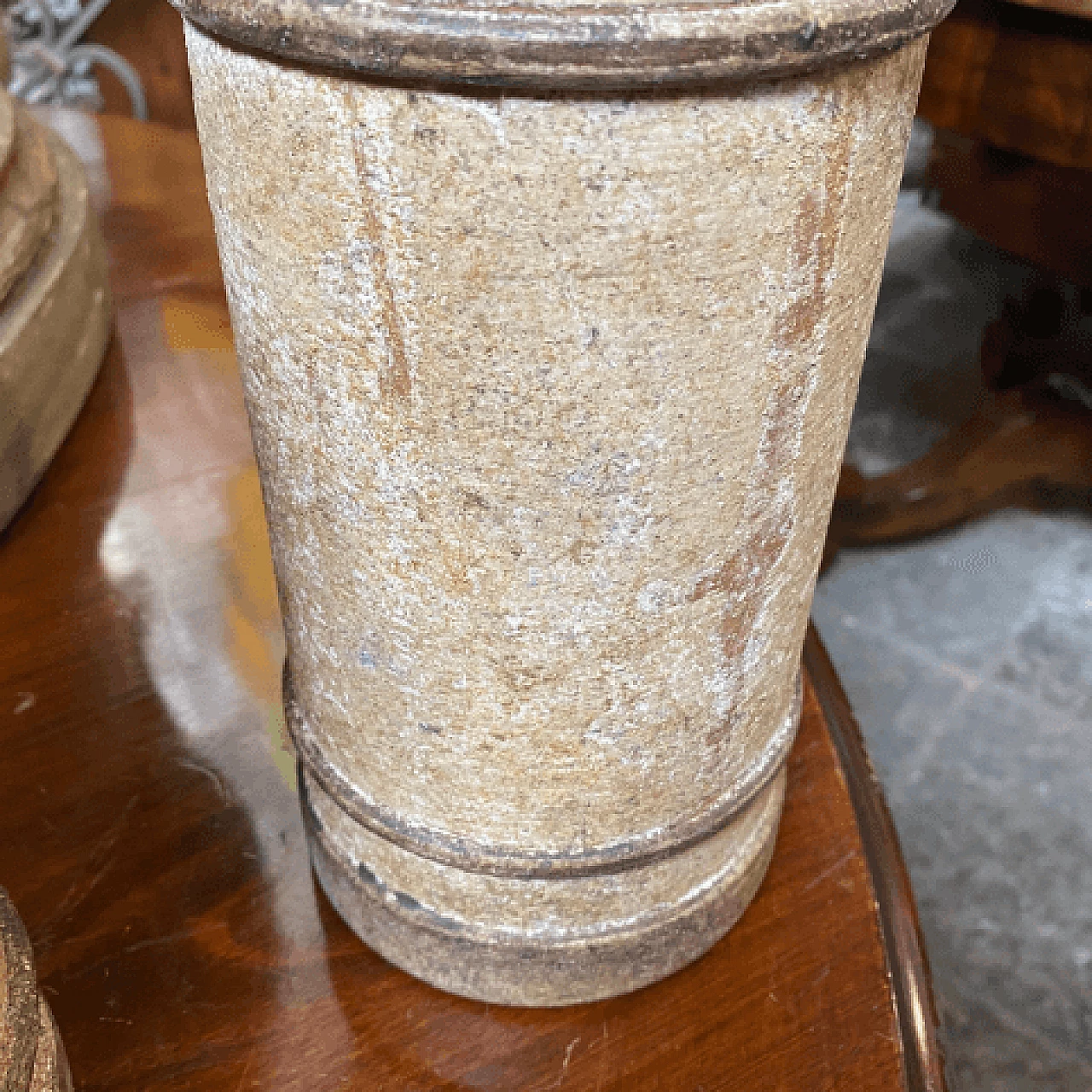 Lacquered wood apothecary vase with lid, late 19th century 13