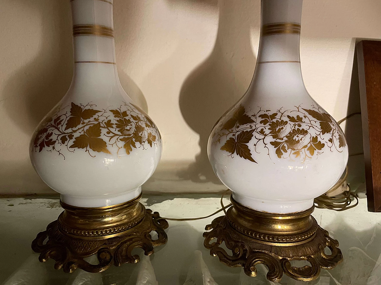 Pair of bronze and white ceramic table lamps, late 19th century 3