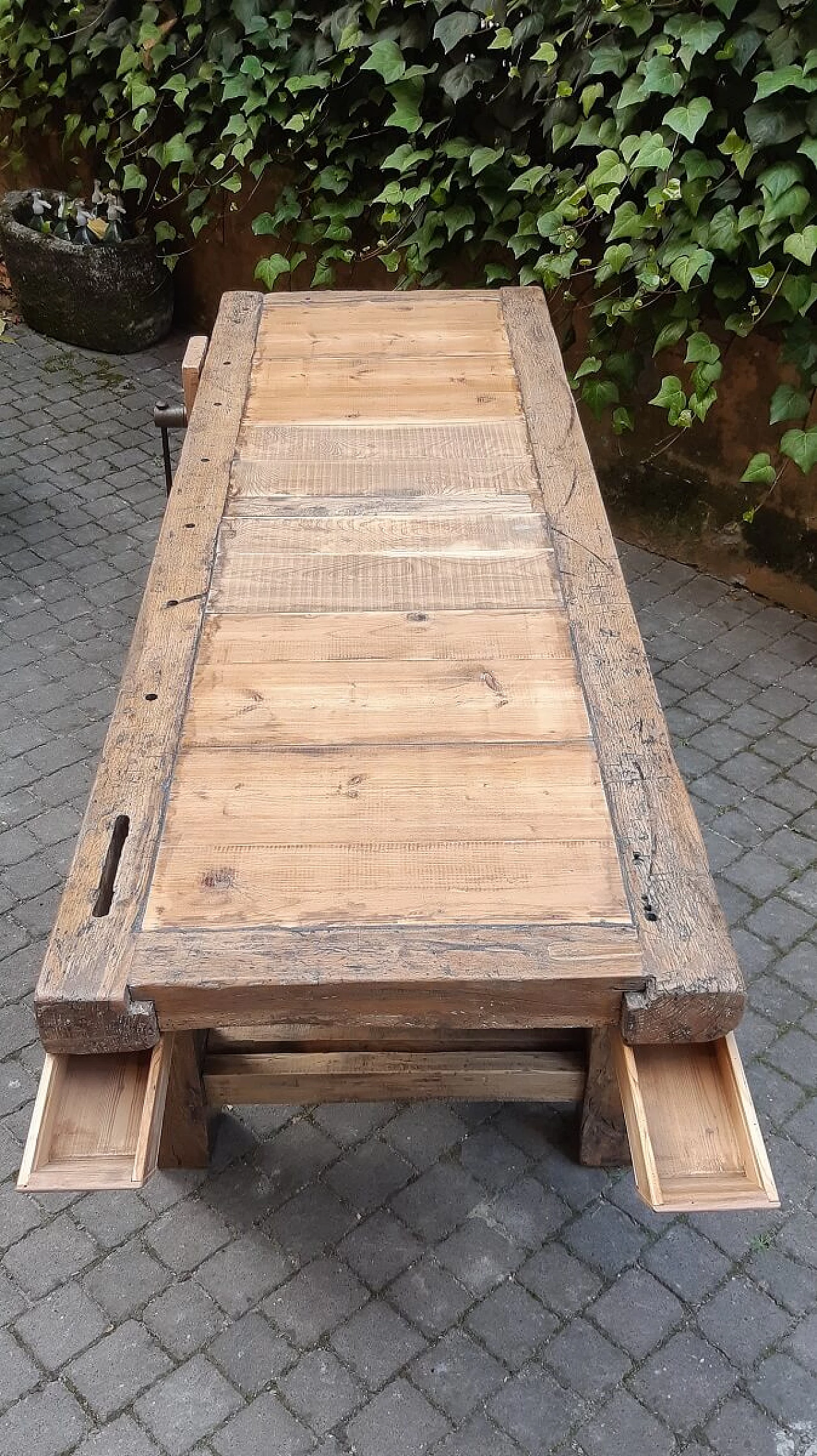 Carpenter's table with vice and drawers, late 19th century 4