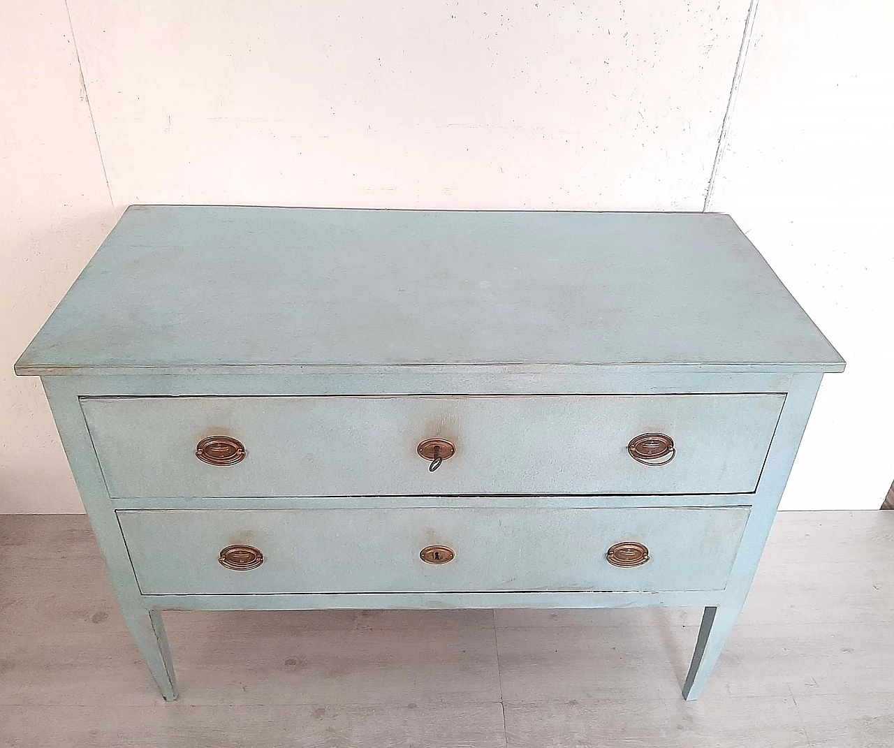 Louis XVI light blue lacquered wood dresser, late 18th century 1