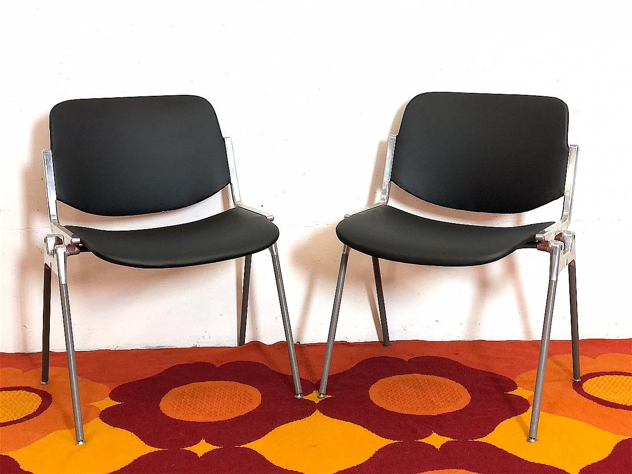 Pair of DSC 106 chairs by G. Piretti for Anonima Castelli, 1960s 1