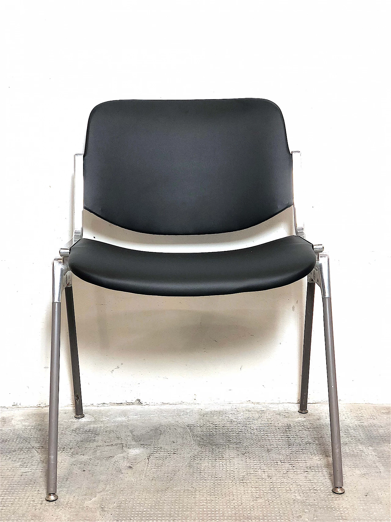 Pair of DSC 106 chairs by G. Piretti for Anonima Castelli, 1960s 3