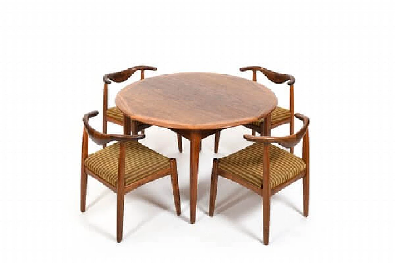 6 Cow-horn chairs and extending table by Svend Aage Madsen for K.Knudsen, 1960s 1