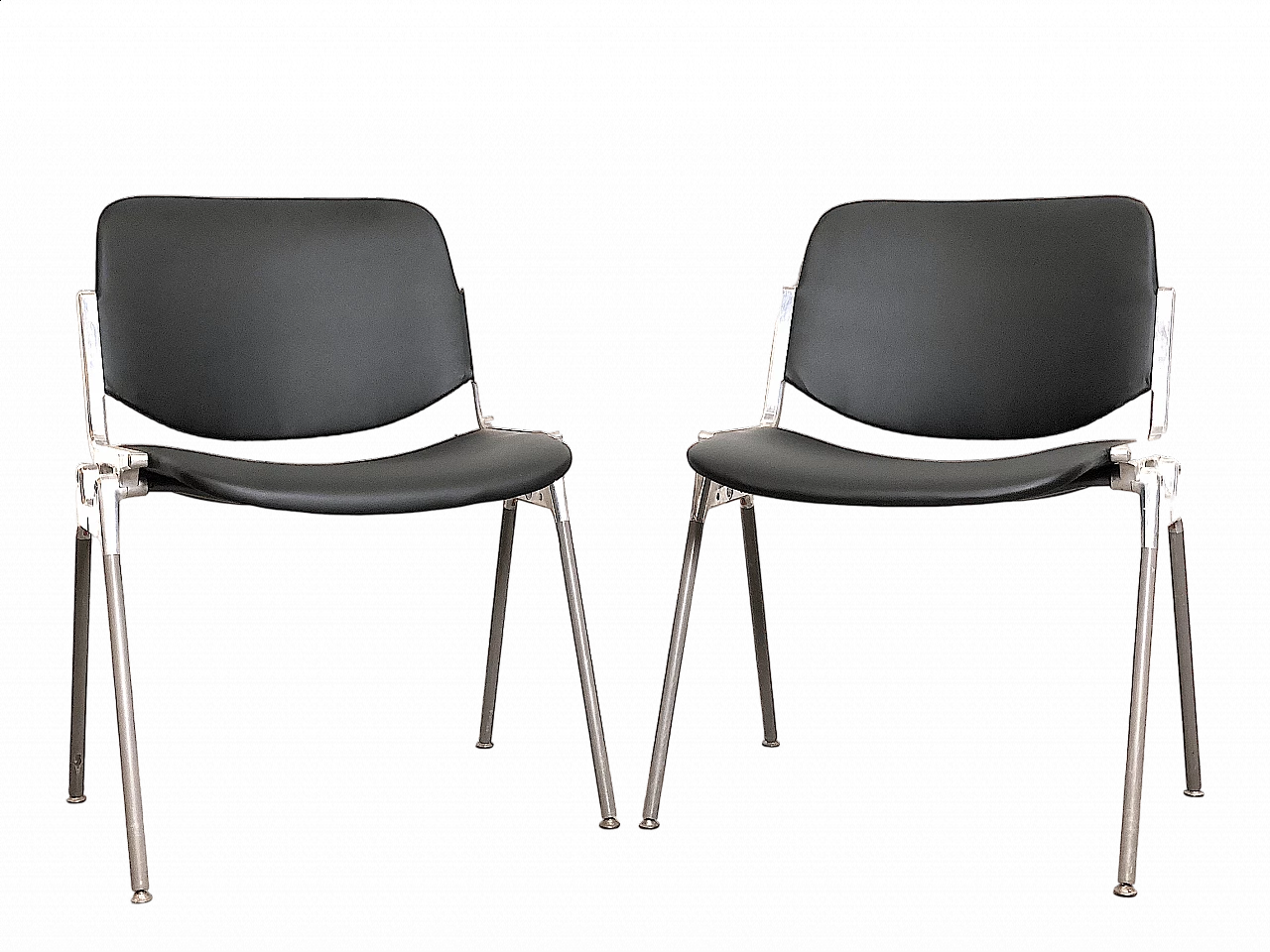 Pair of DSC 106 chairs by G. Piretti for Anonima Castelli, 1960s 15