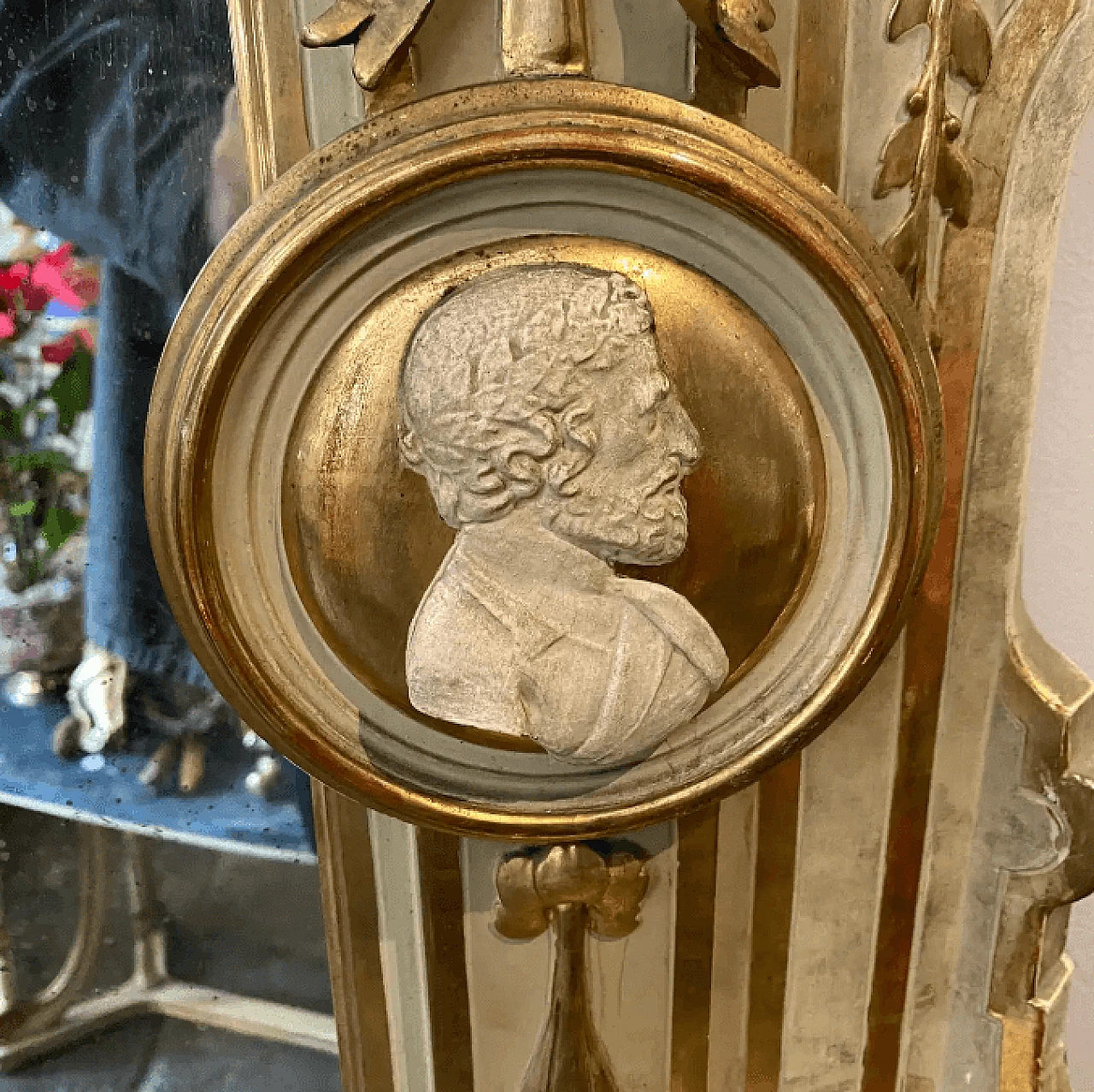 Sicilian lacquered and gilded wooden floor mirror, late 19th century 10