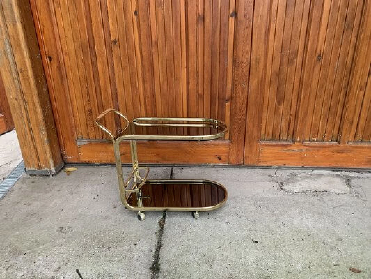 Brass cart with glass shelves, 1960s 1