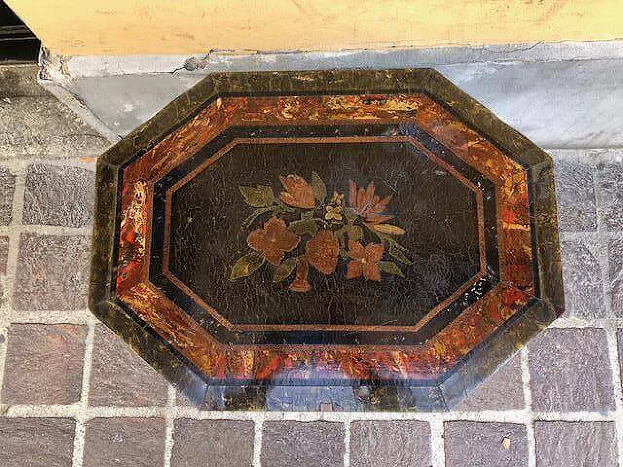 Inlaid wooden coffee table painted with flowers, 19th century 1