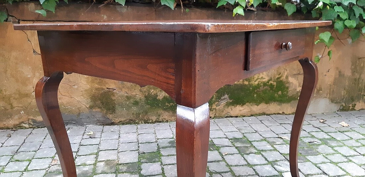 Louis XV walnut desk from Modena, 18th century 1