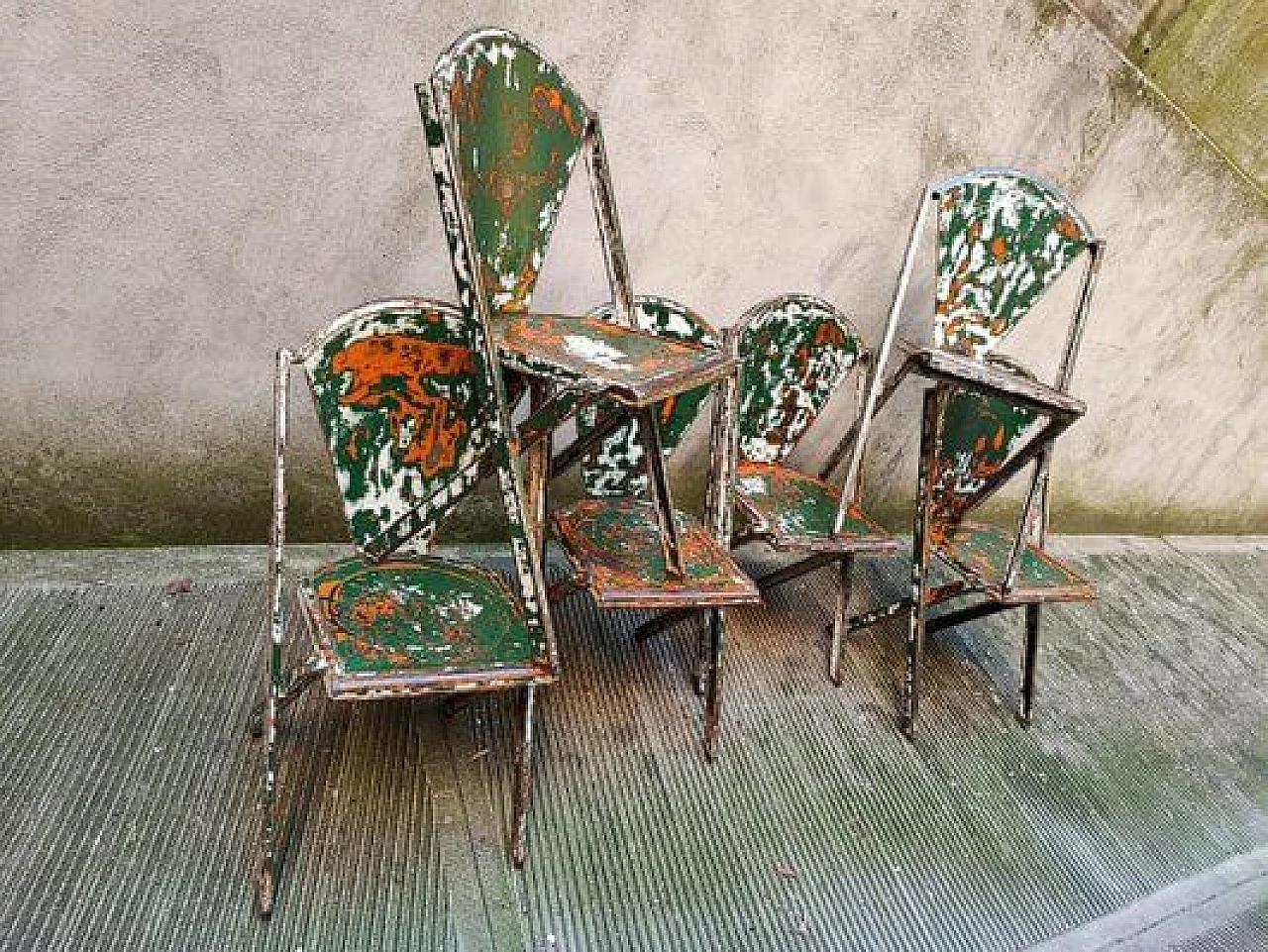 6 Iron chairs, 1930s 2