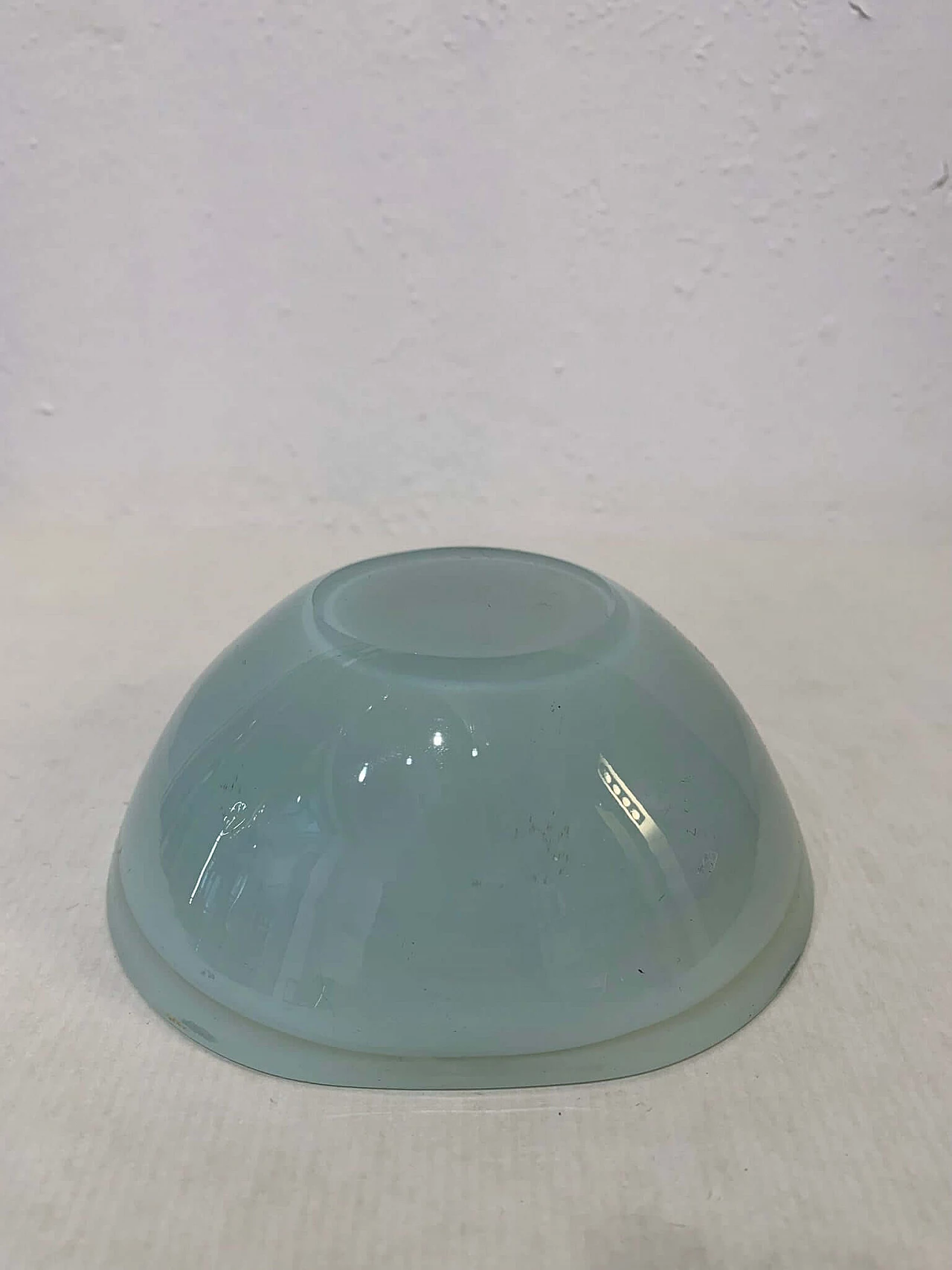 Murano glass ashtray in the shape of a bevelled triangle, 1970s 5