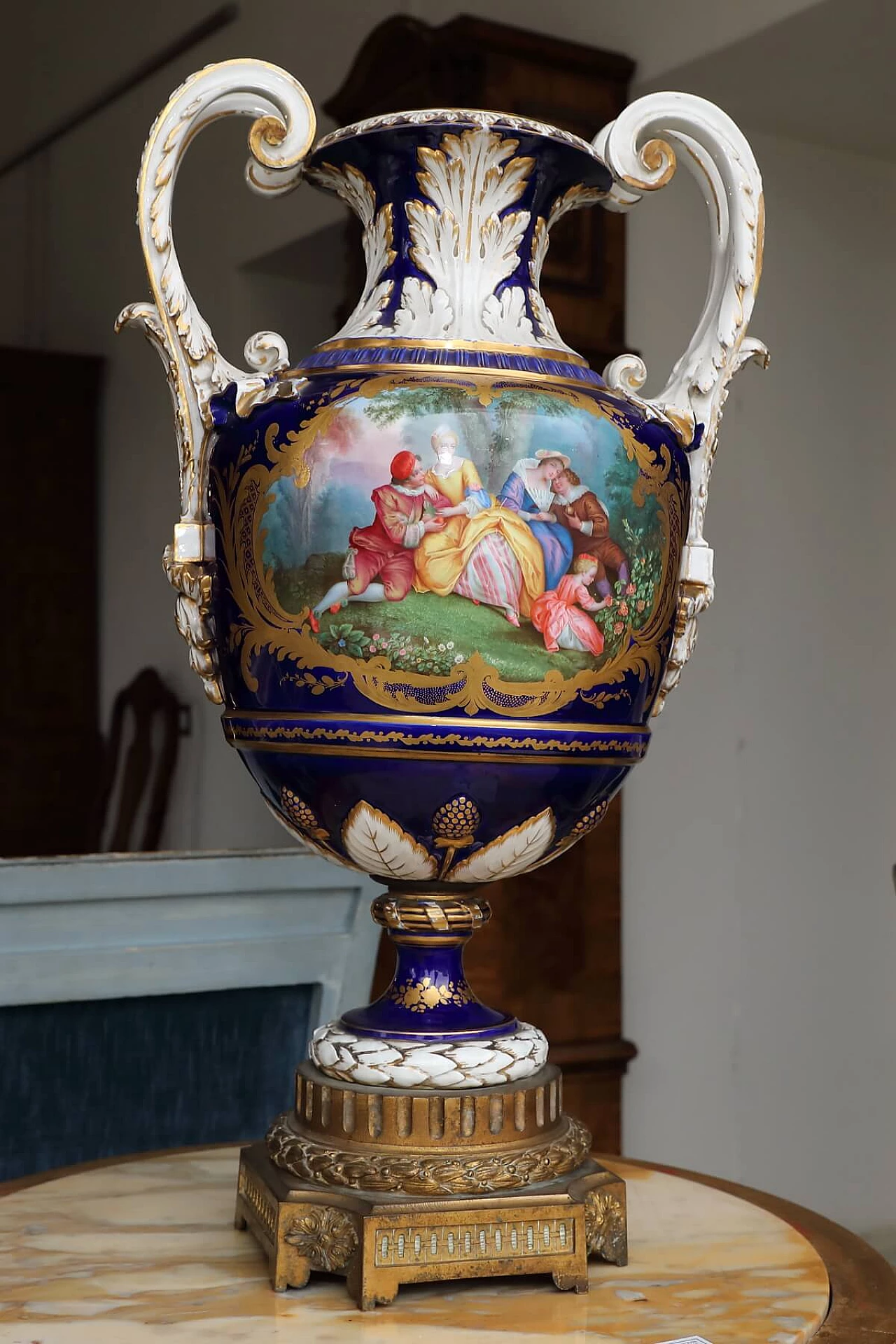 Pair of polychrome porcelain and gilded bronze vases, 19th century 4