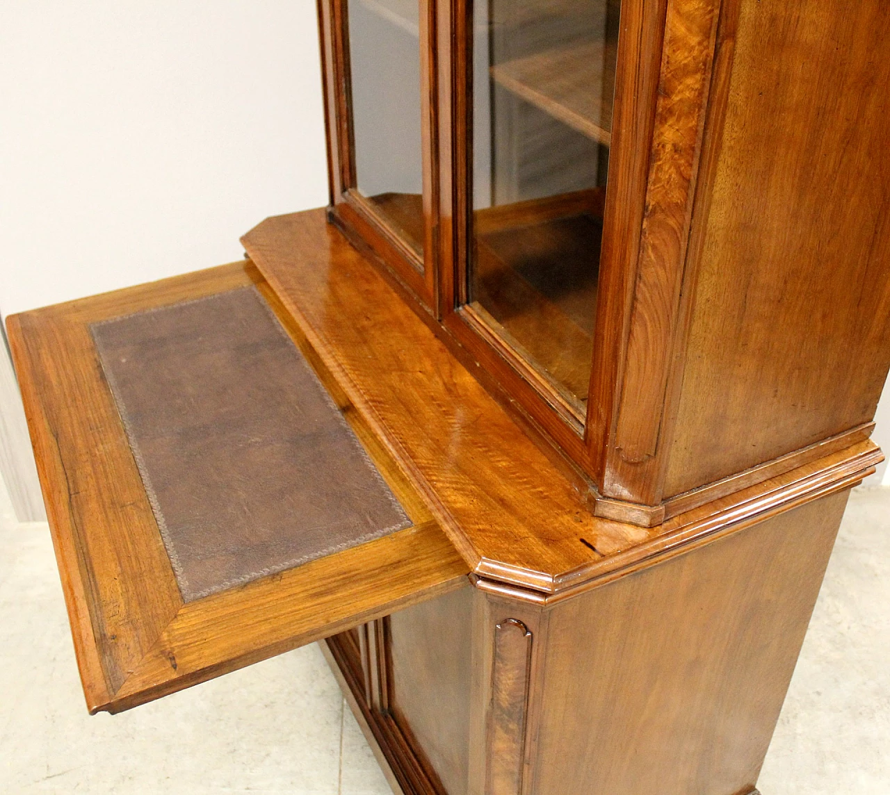 Louis Philippe walnut sideboard with showcase and pull-out writing desk, 19th century 5