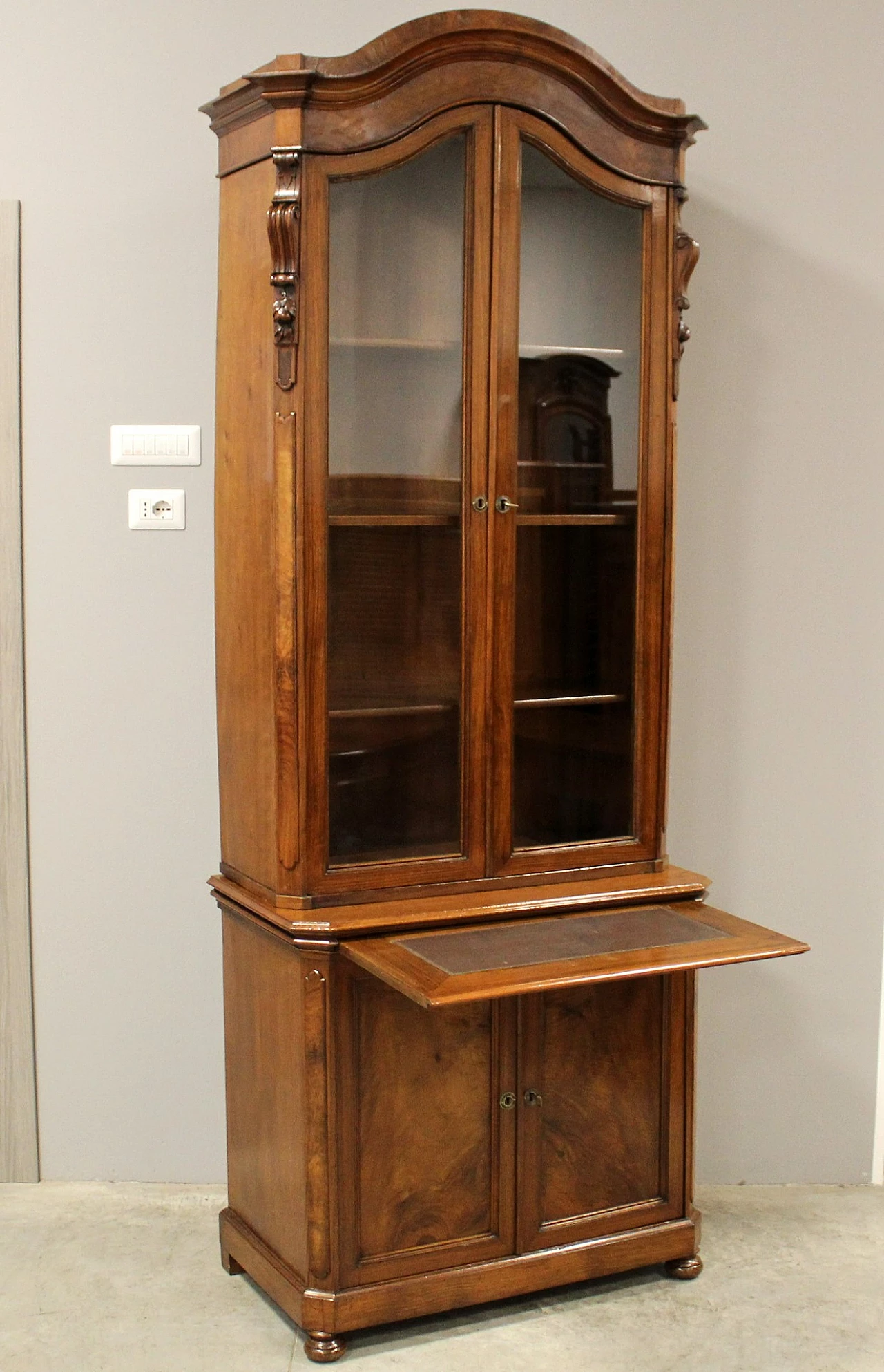 Louis Philippe walnut sideboard with showcase and pull-out writing desk, 19th century 8