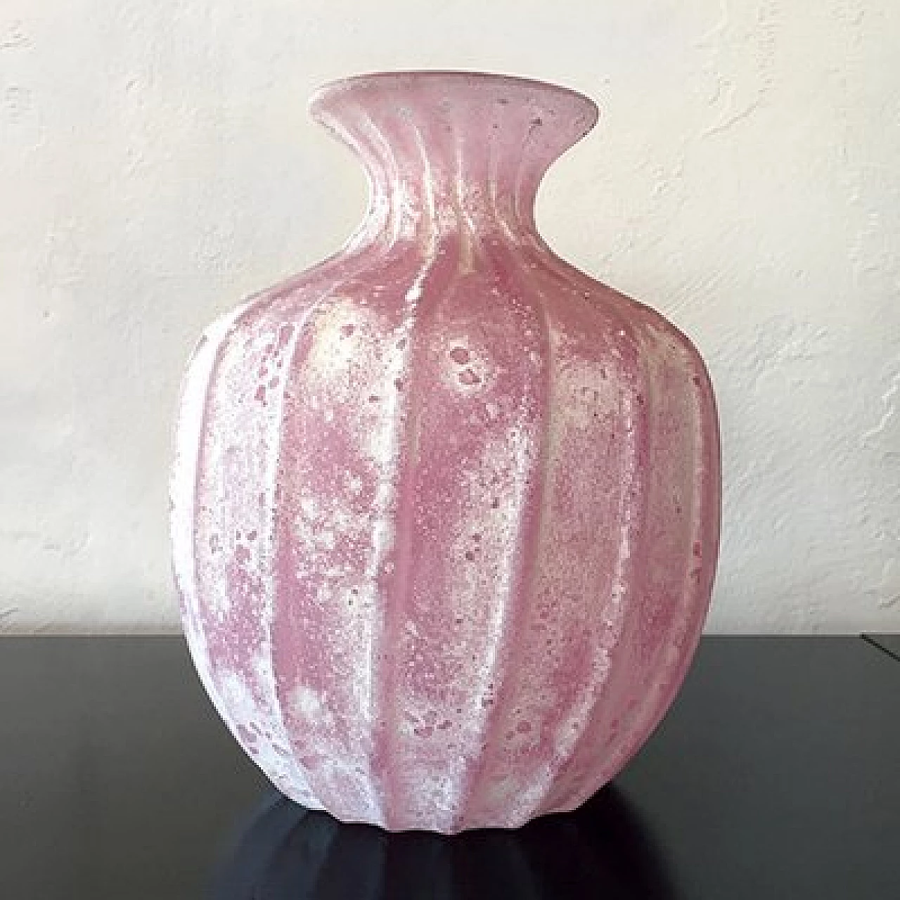 Pink scavo glass vase by Seguso, 1950s 3