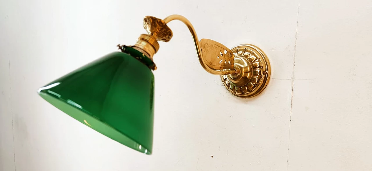 Brass and green glass wall light, 1930s 1