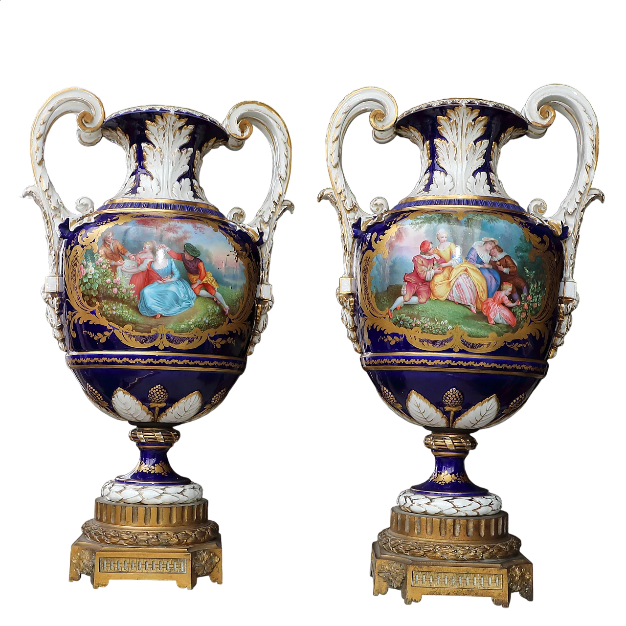 Pair of polychrome porcelain and gilded bronze vases, 19th century 6