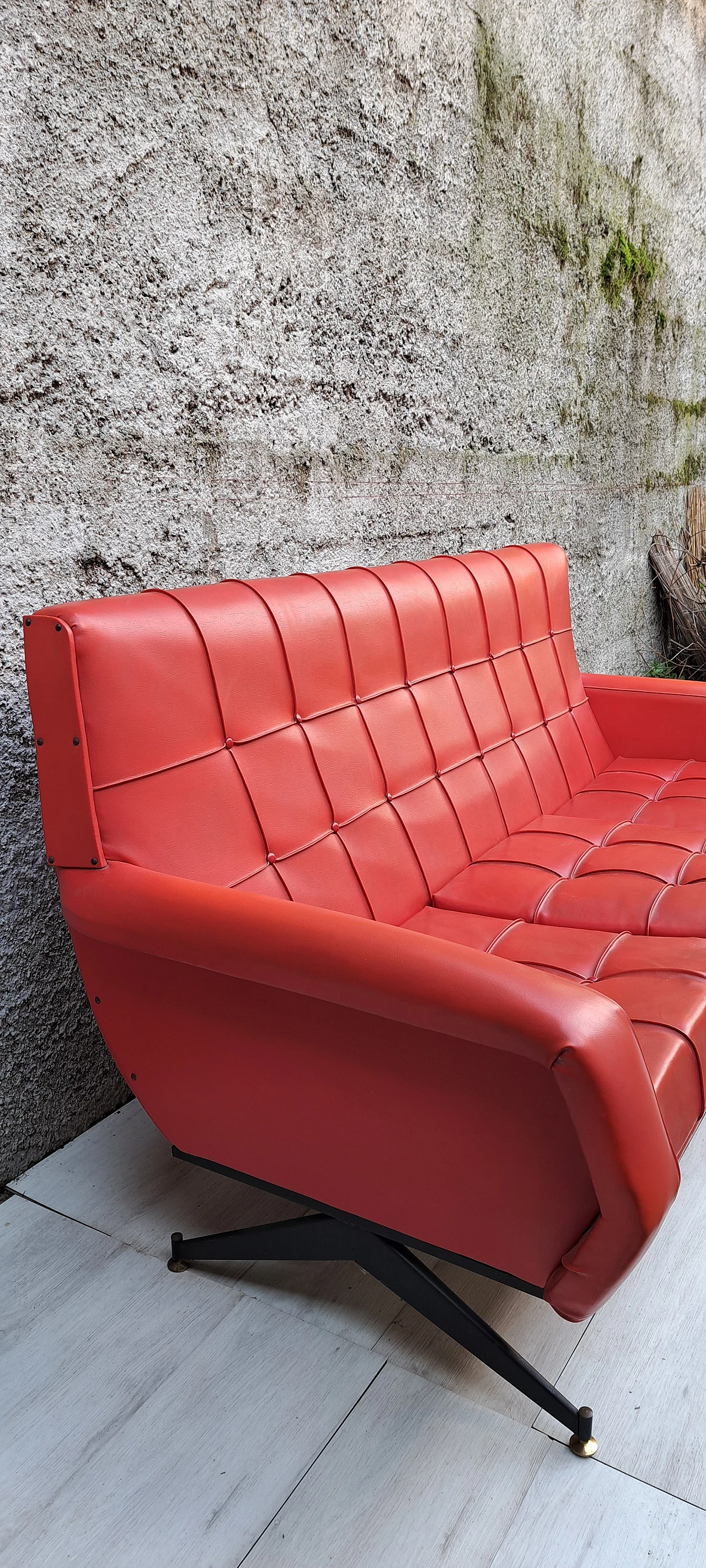 Three-seater red skai sofa with adjustable brass feet, 1950s 3