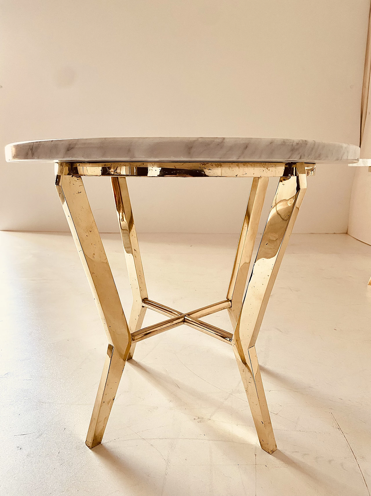 Pair of brass coffee tables with Carrara marble top, 1960s 7