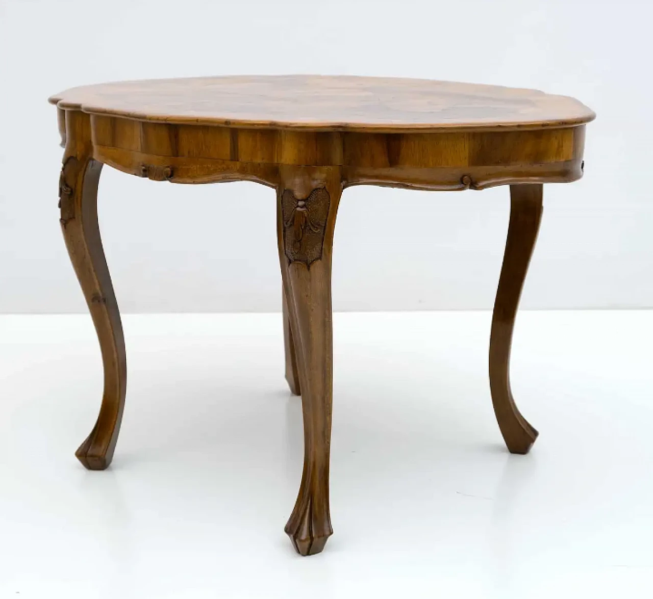 Baroque style walnut coffee table, early 20th century 6