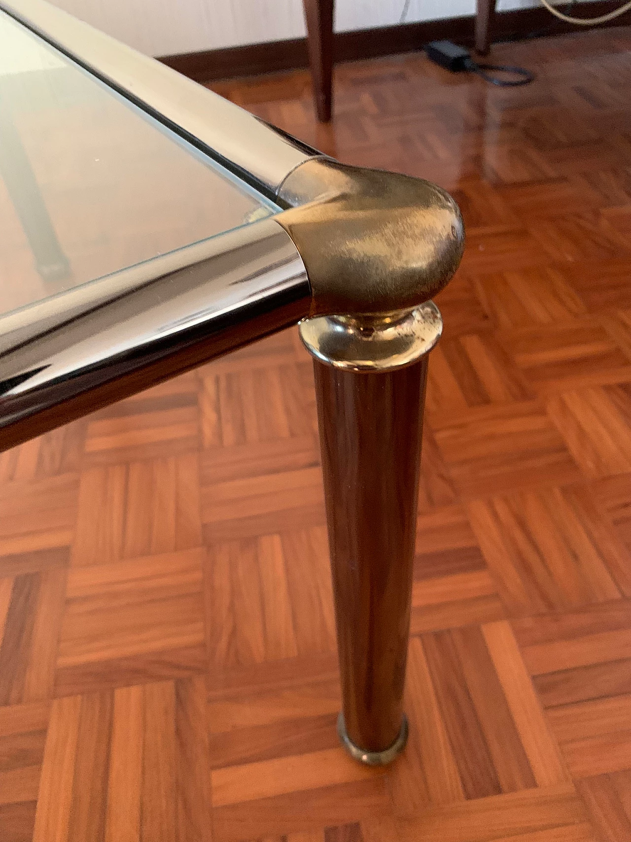 Small square table in chrome-plated steel with glass top, 1970s 8