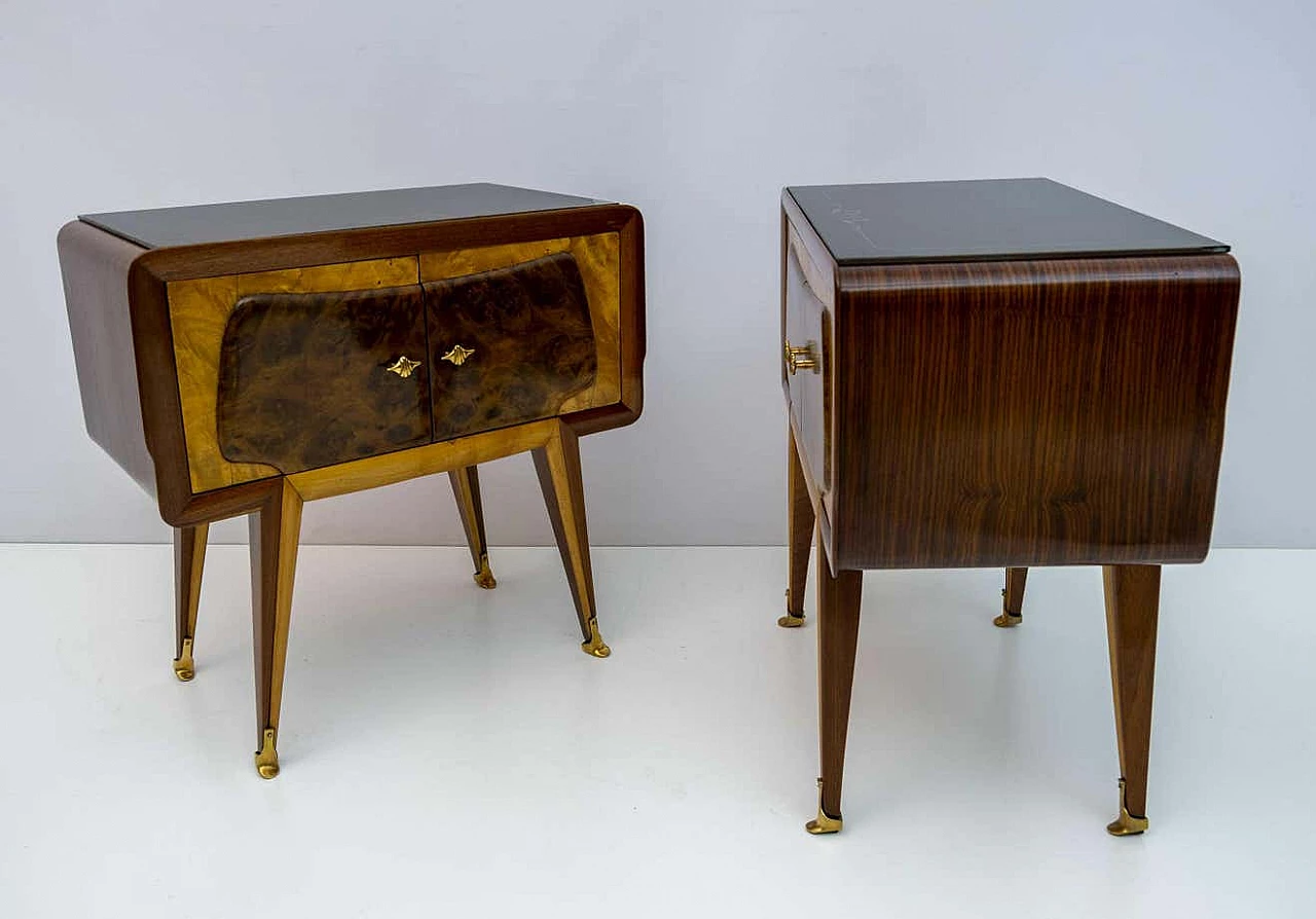 Pair of mid-century Italian bedside tables in maple and walnut, 1950s 2