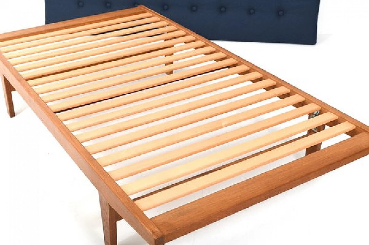 Oak H9 daybed by Poul M. Volther for FDB Møbler, 1960s 10