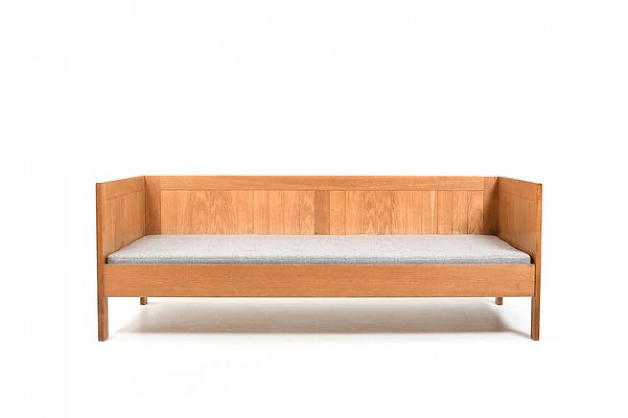 Oak daybed in the style of Børge Mogensen and Kurt Østervig, 1960s 2