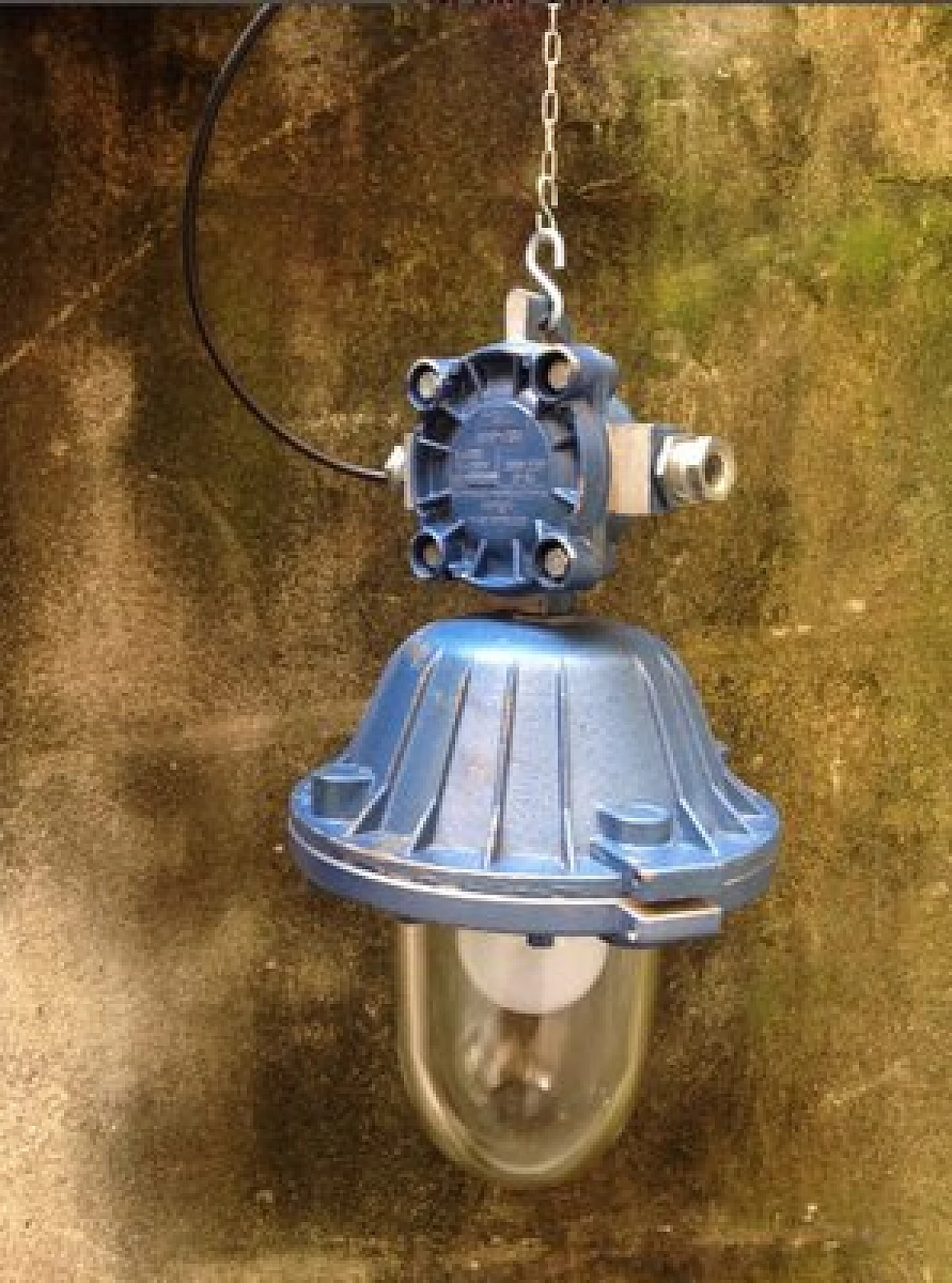 Polish industrial cast iron and glass hanging lamp, 1940s 1