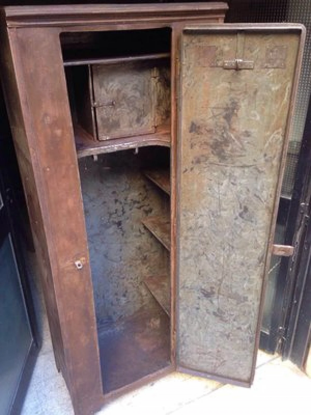 German metal military locker, 1930s 14