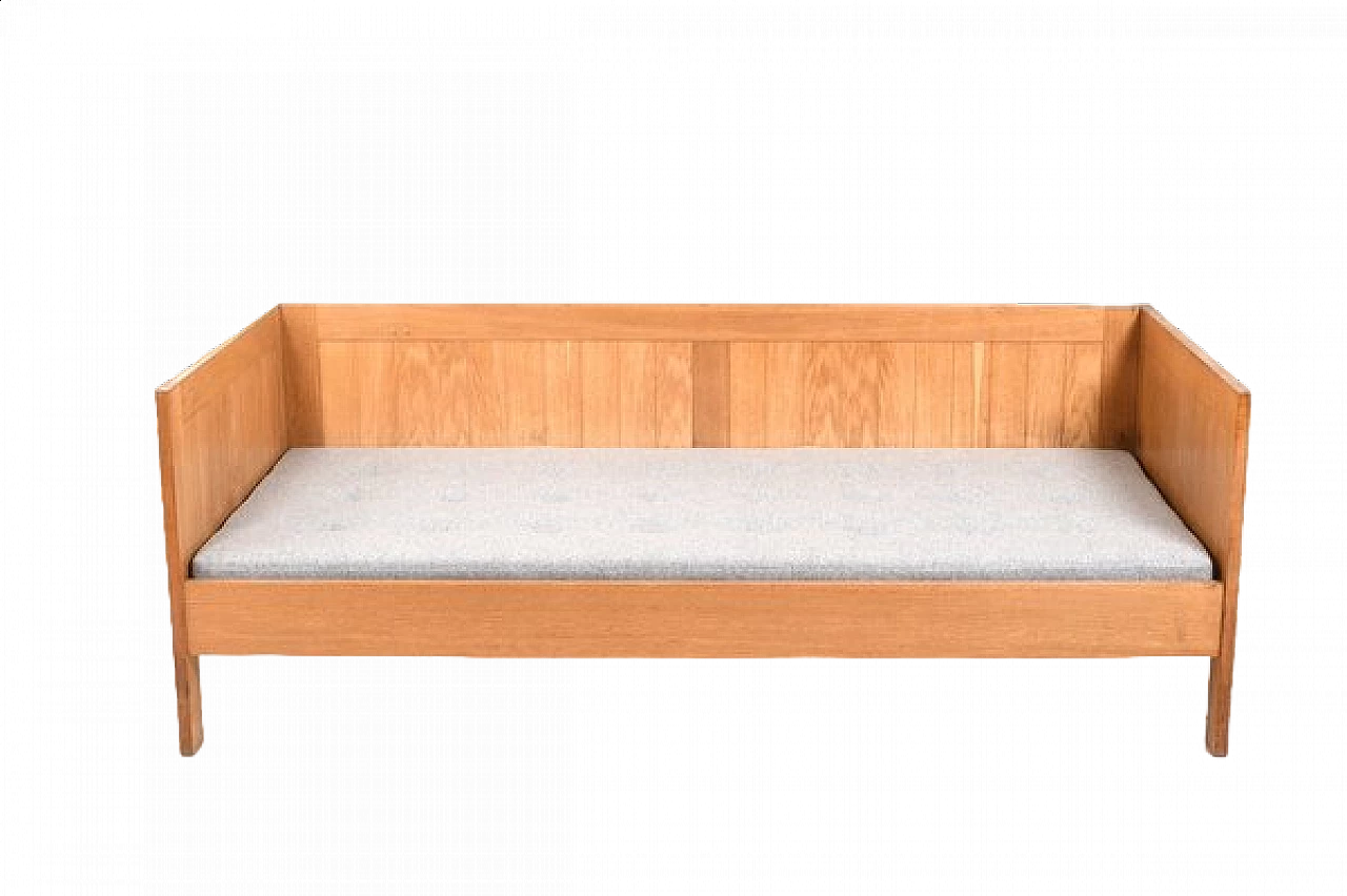 Oak daybed in the style of Børge Mogensen and Kurt Østervig, 1960s 9