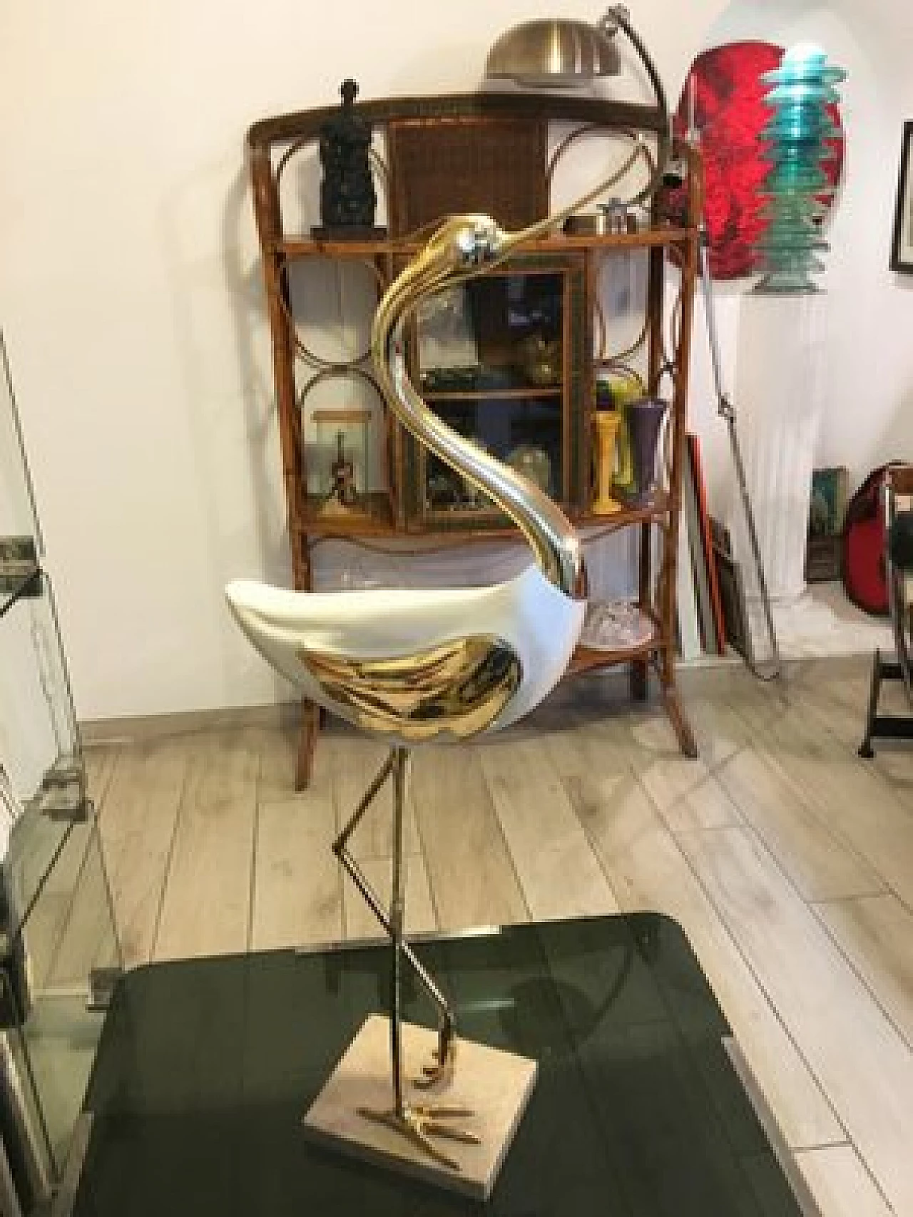 Scultura di airone in legno laccato e bronzo di Antonio Pavia, anni '70 5