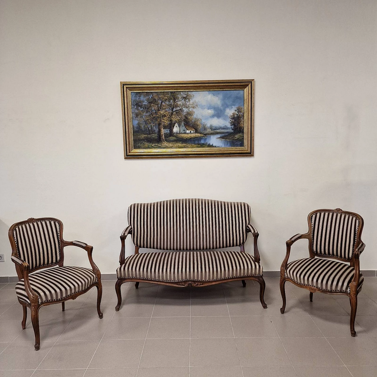 Pair of armchairs and sofa in wood and damask, 1920s 2