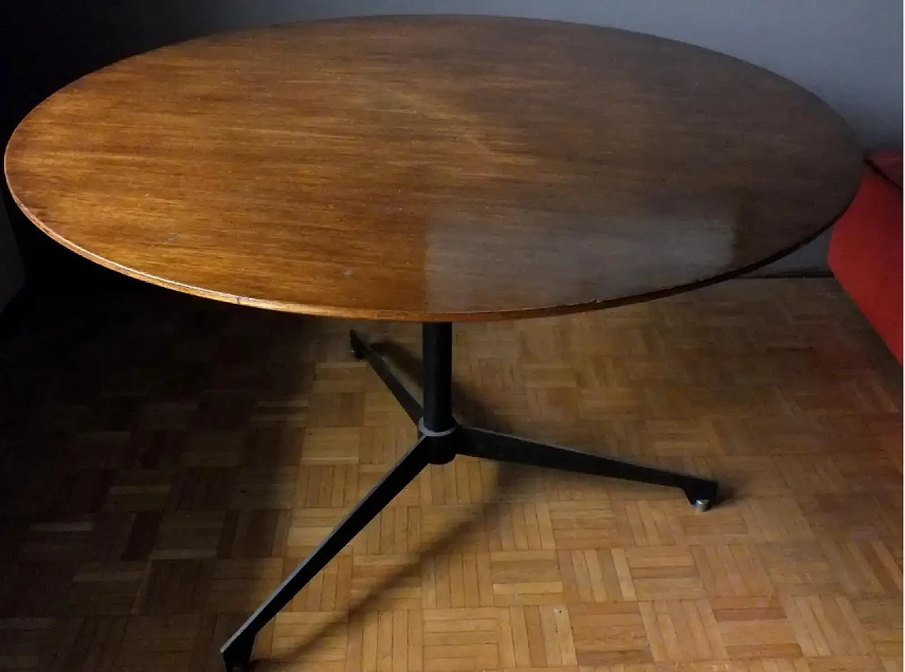 Walnut table by Osvaldo Borsani for Tecno, 1950s 3