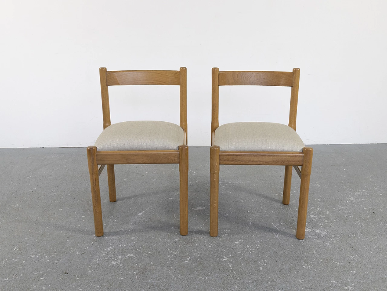 12 oak and fabric chairs, 1970s 14