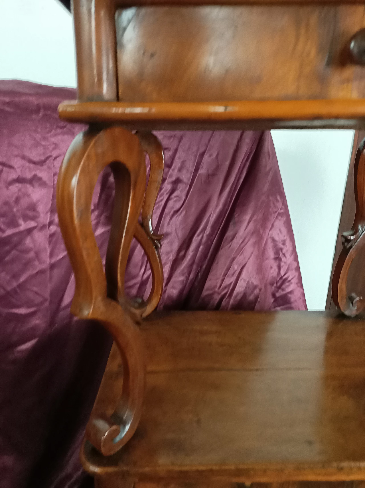 Pair of Louis Philippe walnut bedside tables, late 19th century 4