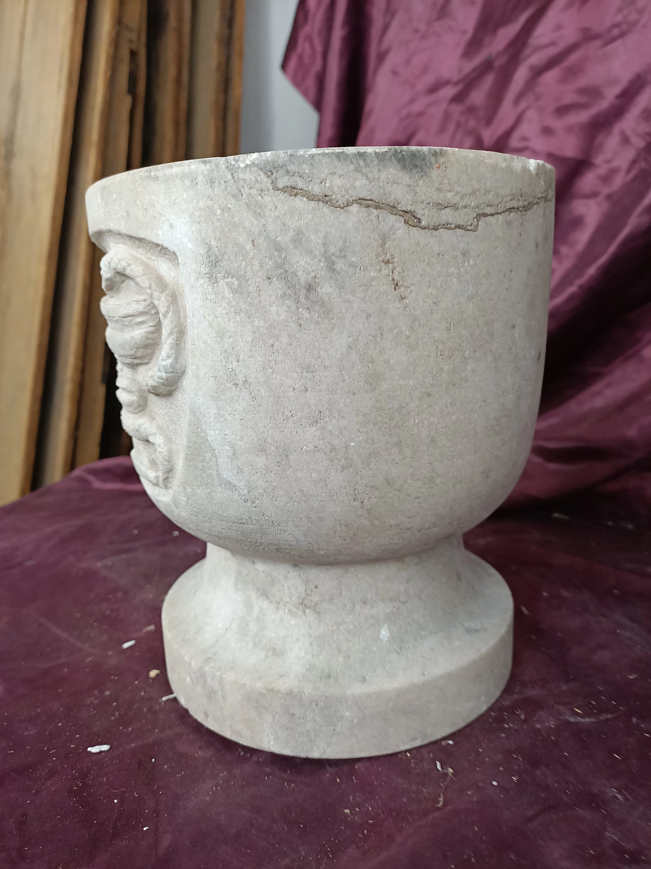 Carrara marble apothecary mortar, early 19th century 2