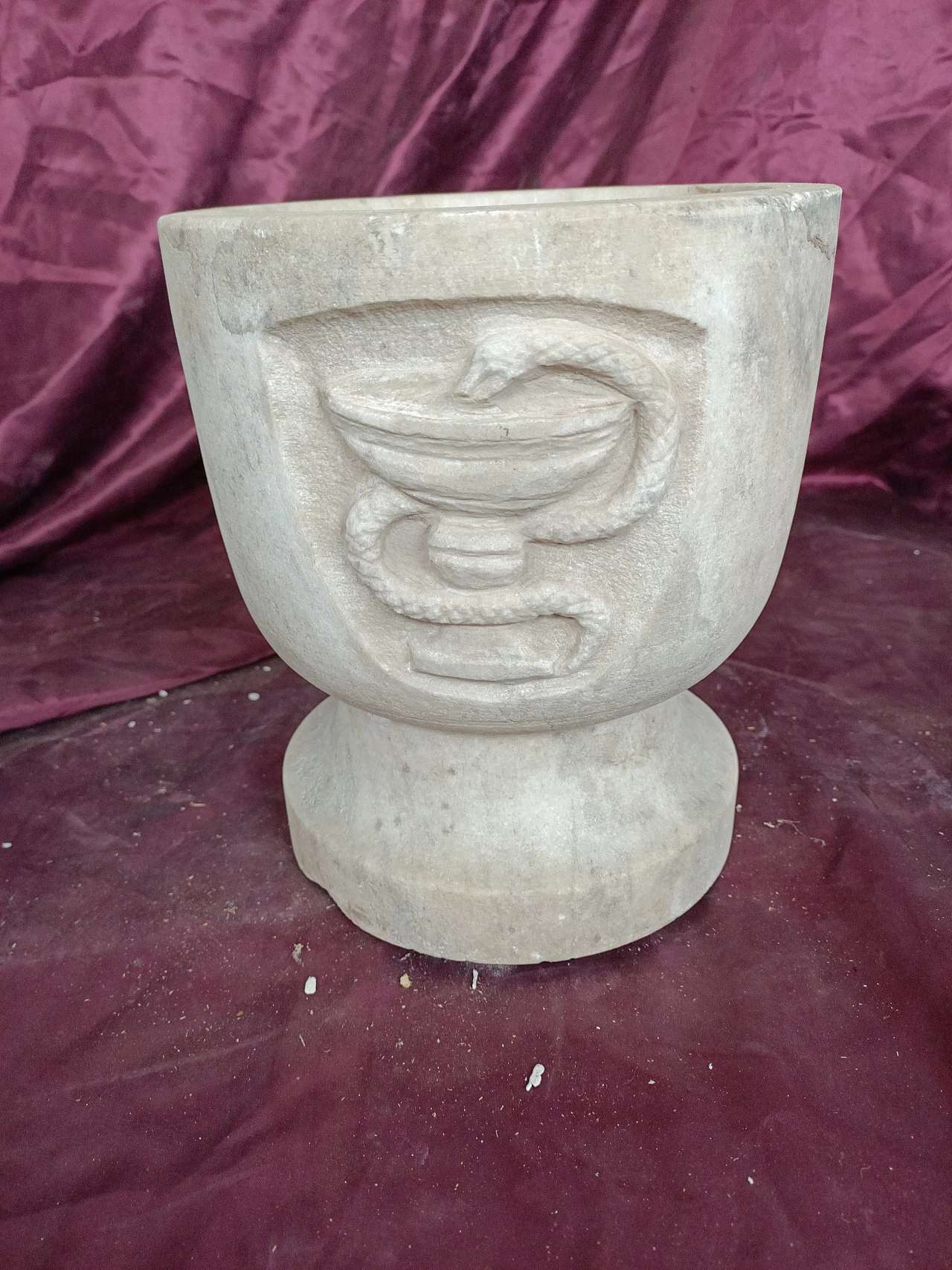 Carrara marble apothecary mortar, early 19th century 4