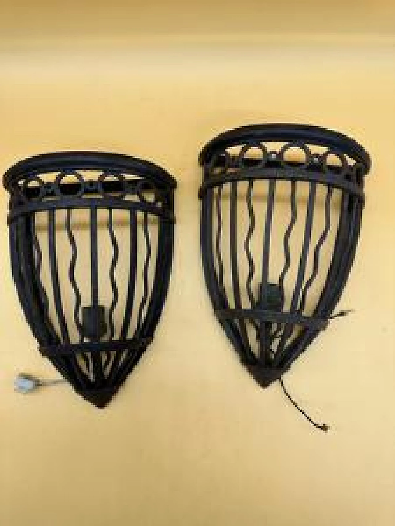 Pair of Art Deco wrought iron wall lights 3