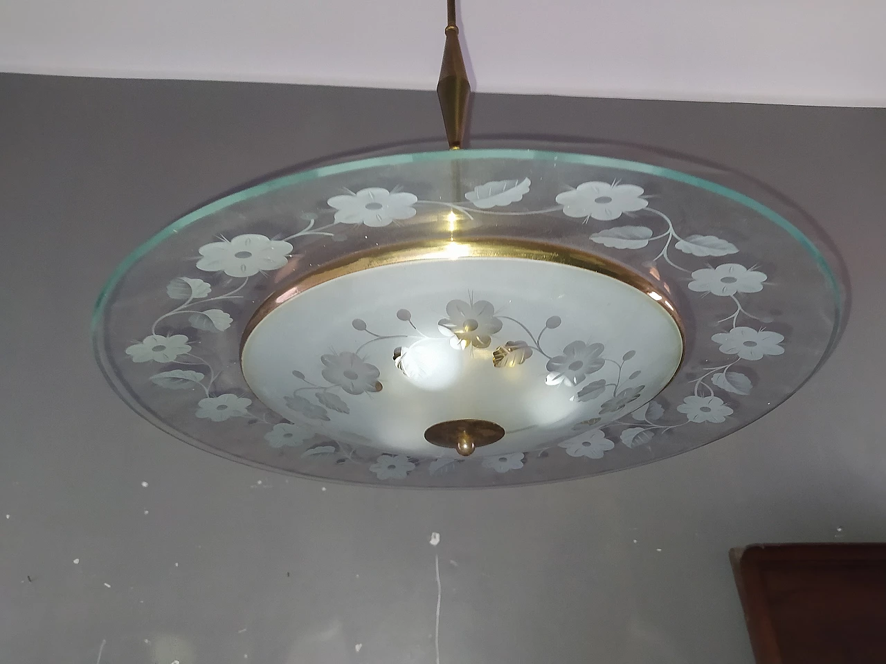 Glass and brass chandelier in the style of Pietro Chiesa, 1950s 7