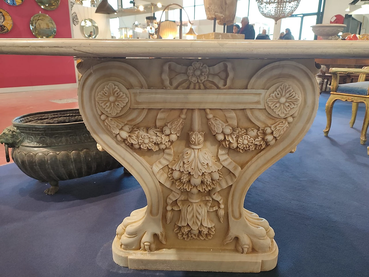 Inlaid marble table with Thassos marble bases, early 19th century 3