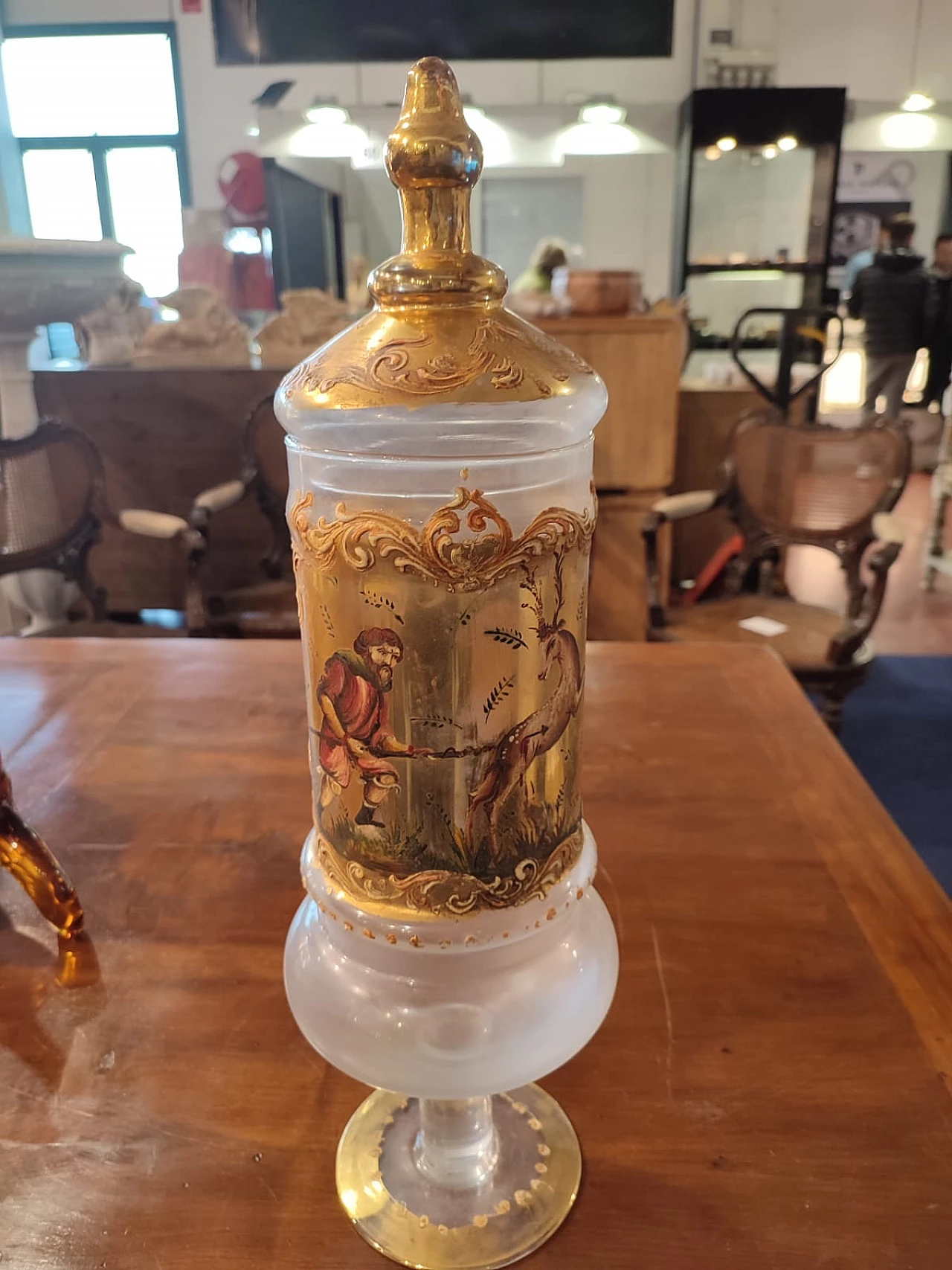 Painted and gilded blown glass apothecary vase, early 20th century 9