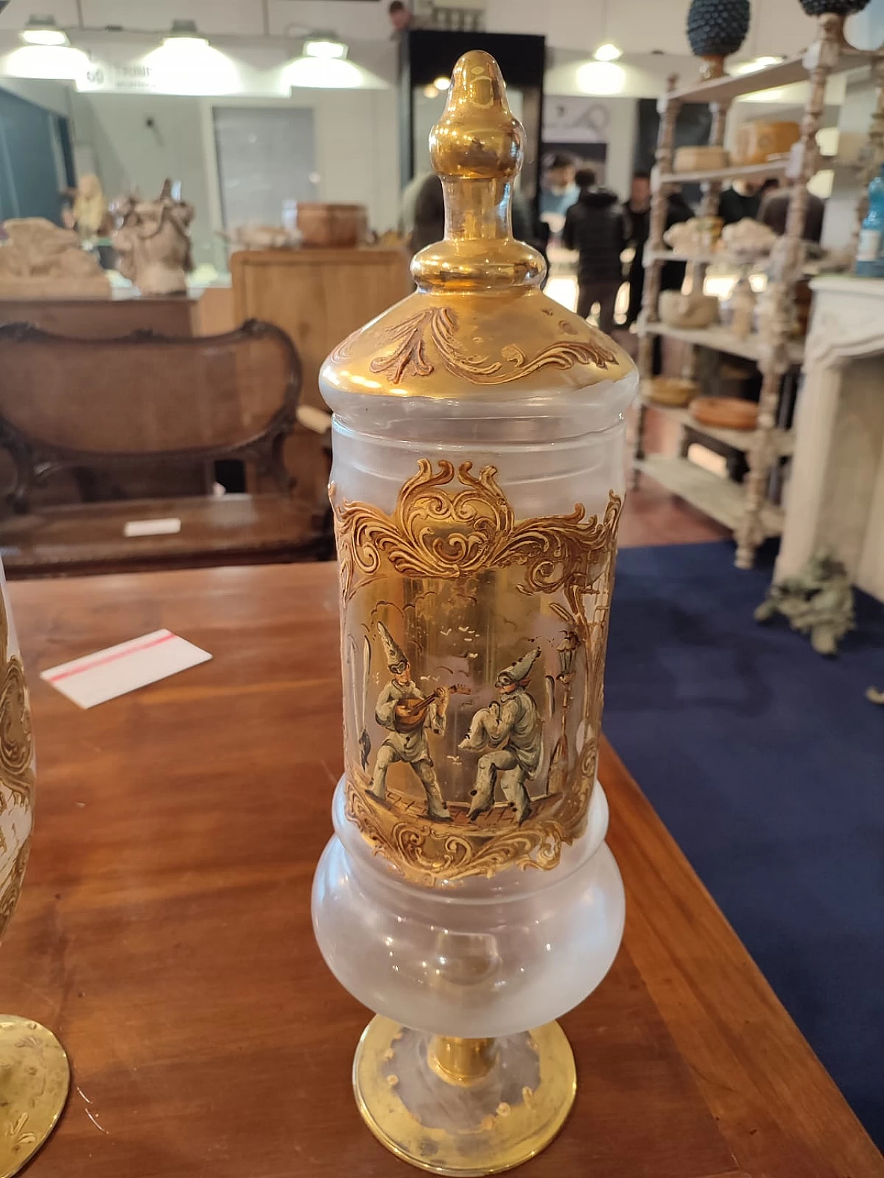 Painted and gilded blown glass apothecary vase, early 20th century 10