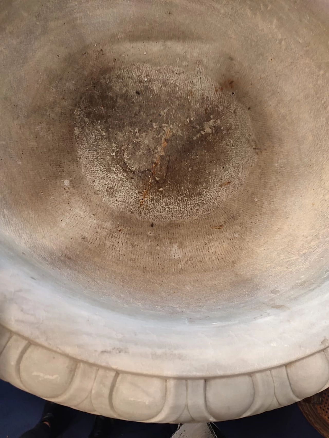 Baptismal font in Carrara marble, 18th century 2