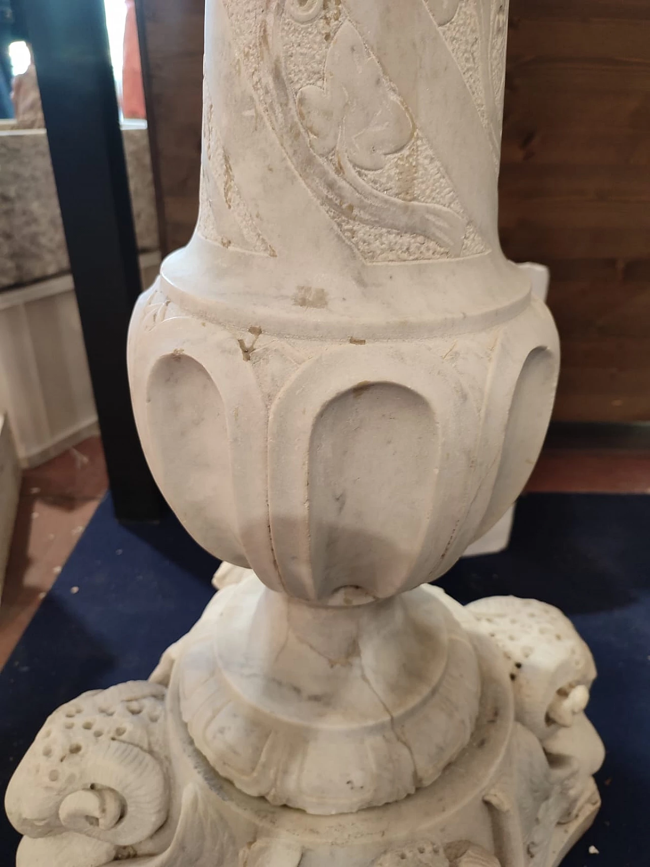 Baptismal font in Carrara marble, 18th century 5