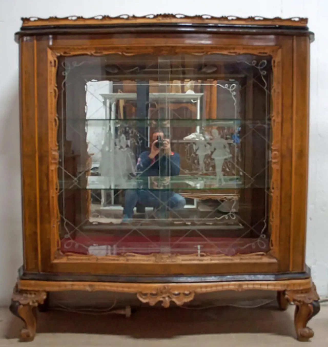 Walnut and glass bar cabinet, 1940s 2