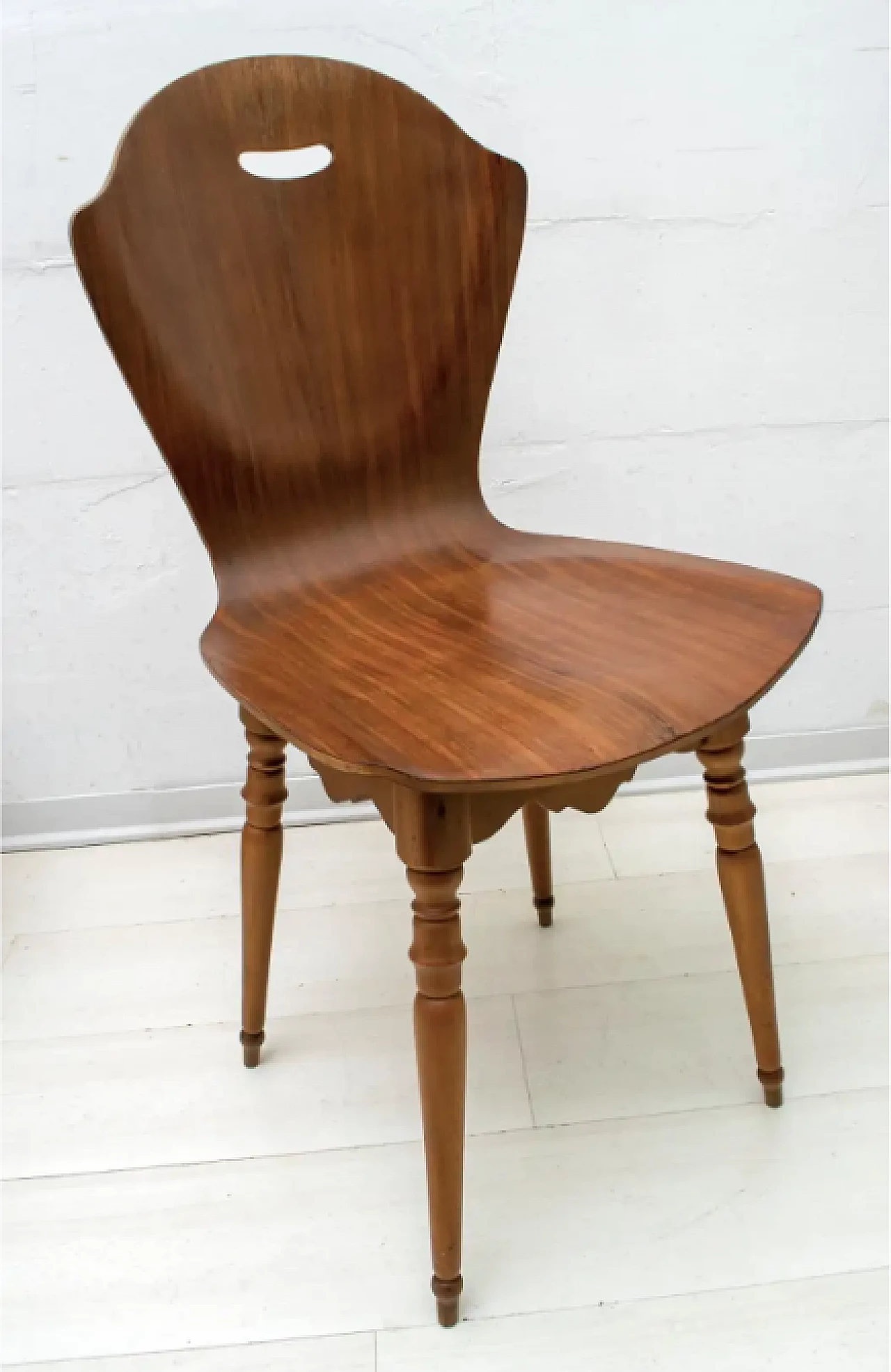 4 Chairs in curved teak plywood and beech, 1950s 6