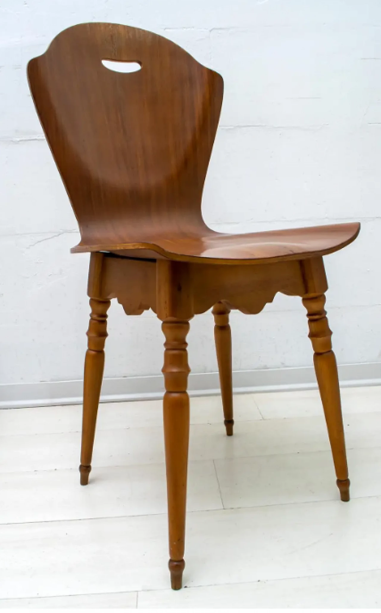 4 Chairs in curved teak plywood and beech, 1950s 7